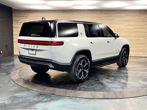 Used 2023 Rivian R1S Adventure image 24