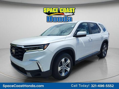 Certified 2025 Honda Pilot EX-L image 5