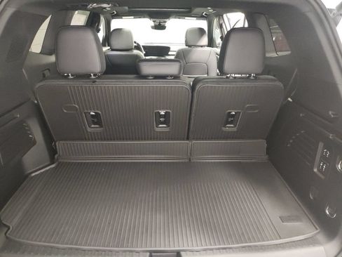 New 2026 Buick Enclave Avenir w/ Super Cruise Package FWD image 14