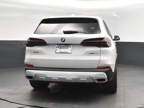 New 2026 BMW X5 sDrive40i w/ Parking Assistance Package image 7