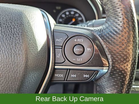 Used 2021 Toyota Avalon Limited image 12