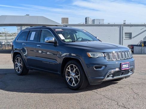 Used 2020 Jeep Grand Cherokee Overland image 3