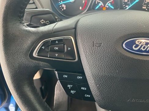Used 2018 Ford Escape SEL image 9