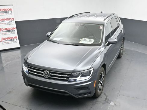 Used 2021 Volkswagen Tiguan SE image 12