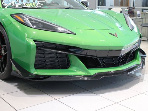 New 2026 Chevrolet Corvette Z06 w/ Z07 Performance Package RWD image 7