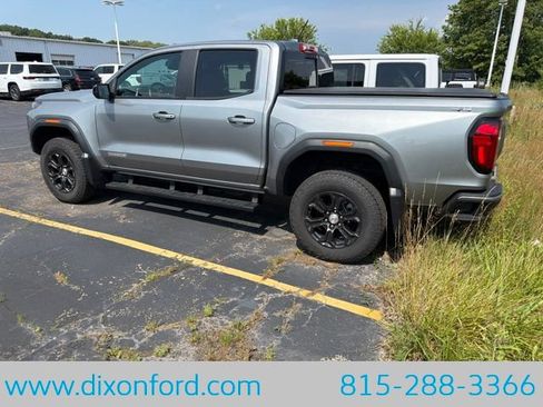 Used 2024 GMC Canyon Elevation w/ Elevation Premium Package AWD/4WD image 3