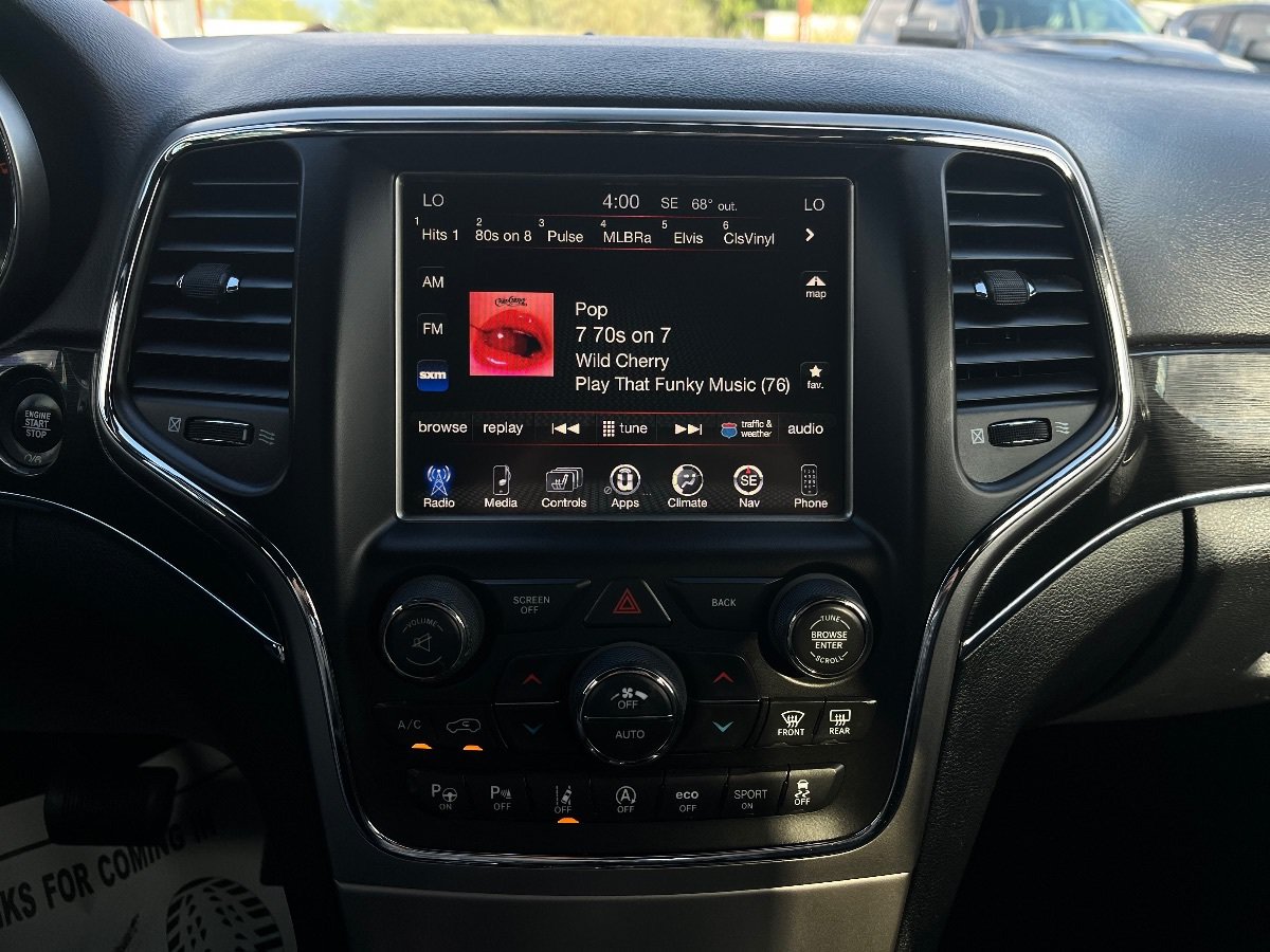 Used 2017 Jeep Grand Cherokee Trailhawk w/ Trailhawk Luxury Group AWD/4WD image 13