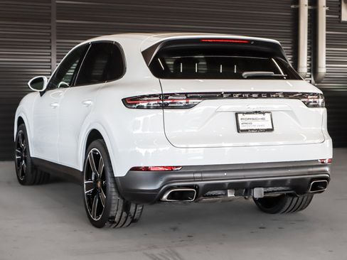 Certified 2023 Porsche Cayenne image 3
