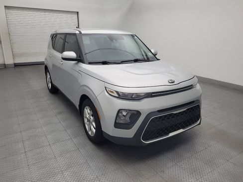 Used 2020 Kia Soul S FWD image 13