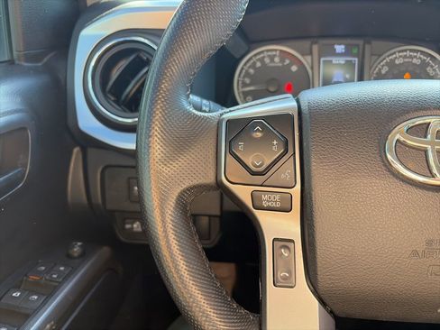 Used 2021 Toyota Tacoma SR5 image 17