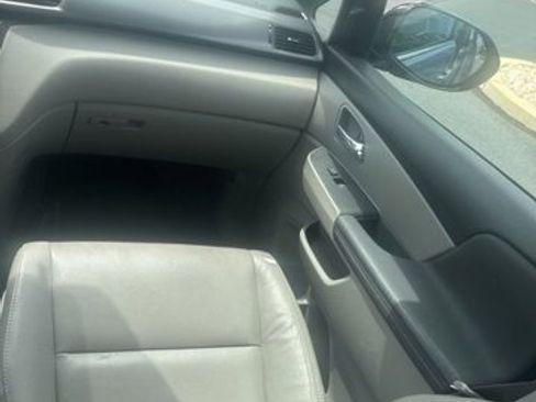 Used 2014 Honda Odyssey Touring image 23