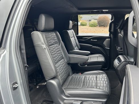 Used 2023 Cadillac Escalade ESV Sport Platinum w/ LPO, ONYX Package image 50