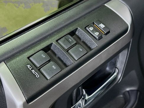 Used 2023 Toyota 4Runner SR5 Premium w/ Moonroof Package RWD image 20