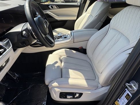 Certified 2023 BMW X7 M60i w/ Executive Package image 21