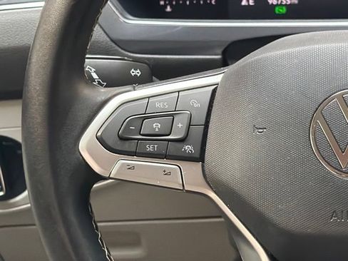 Used 2023 Volkswagen Tiguan SE AWD/4WD image 17