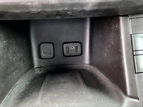 Used 2019 GMC Acadia SLE FWD image 32