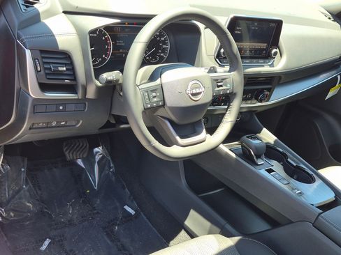 New 2026 Nissan Rogue SV FWD image 2