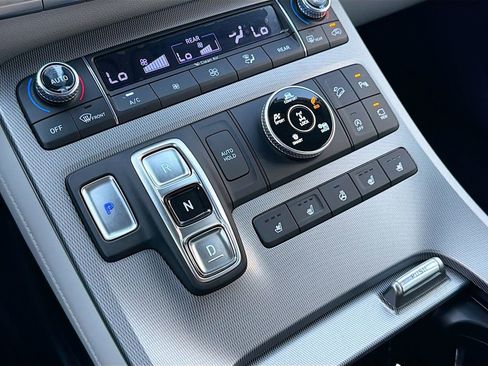 Used 2022 Hyundai Palisade Calligraphy AWD/4WD image 17
