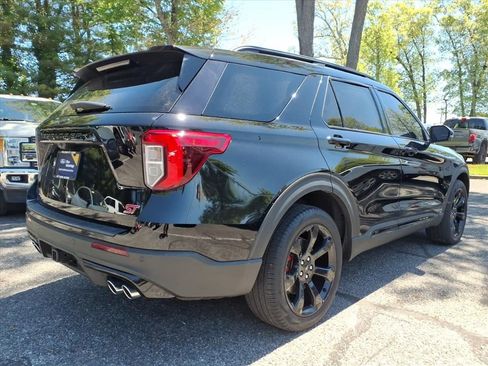 Used 2023 Ford Explorer ST w/ Equipment Group 401A AWD/4WD image 2