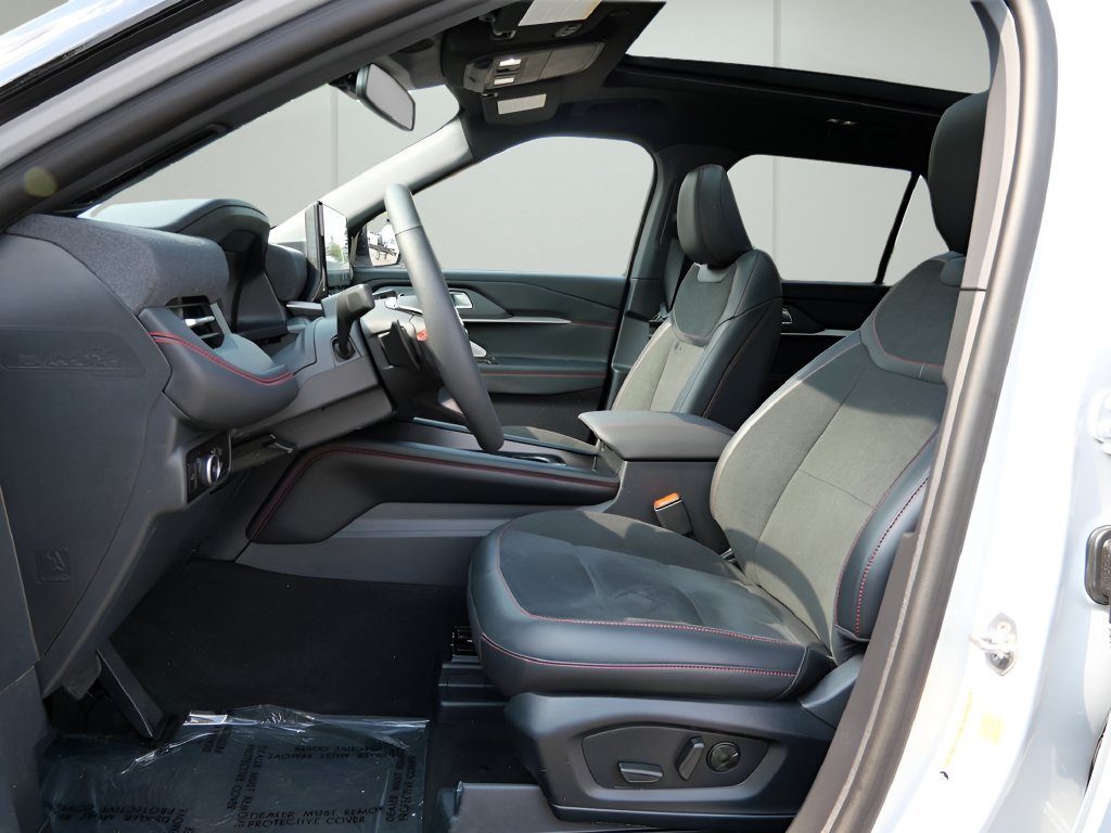 Used 2026 Ford Explorer ST w/ Sun And Sound Package AWD/4WD image 10
