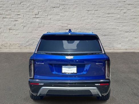 Certified 2026 Cadillac Vistiq Sport w/ LPO, Floor Liner Package AWD/4WD image 4