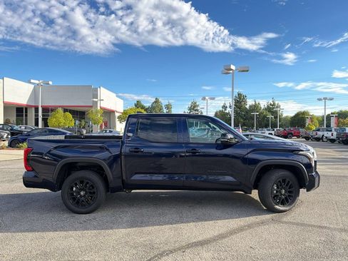 Used 2026 Toyota Tundra Limited AWD/4WD image 3