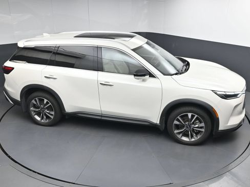 Used 2023 INFINITI QX60 Luxe w/ Performance Audio Package FWD image 36