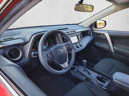 Used 2015 Toyota RAV4 LE FWD image 10