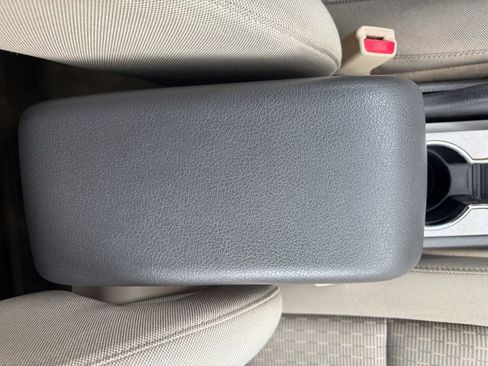 Used 2010 Ford Fusion SE image 23