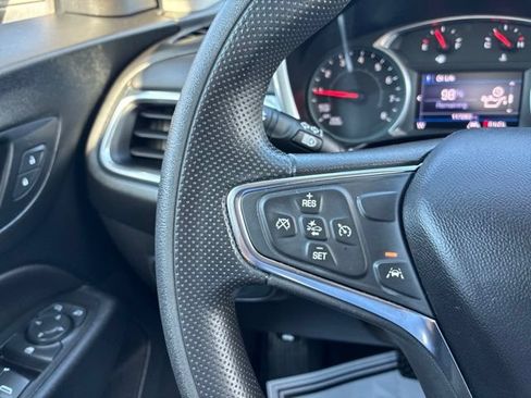 Used 2021 Chevrolet Equinox LT FWD image 38