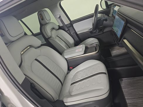 Used 2024 Rivian R1S Adventure AWD/4WD image 24