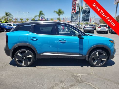 Used 2025 Nissan Kicks SR FWD image 35