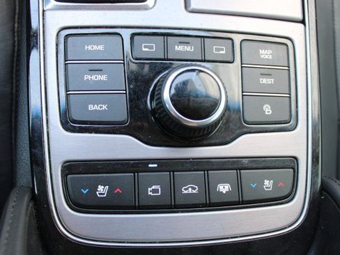 Used 2016 Hyundai Equus RWD image 35