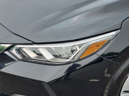 Used 2023 Nissan Sentra S FWD image 9