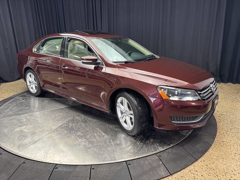 Used 2014 Volkswagen Passat 1.8T SE image 12