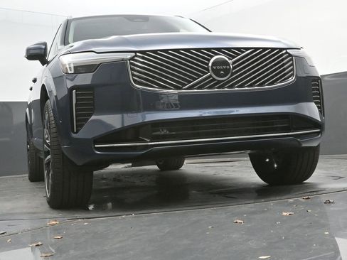 New 2026 Volvo XC90 B6 Plus image 24