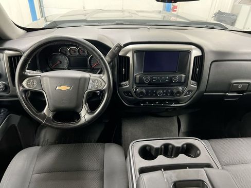 Used 2018 Chevrolet Silverado 1500 LT w/ All Star Edition image 10