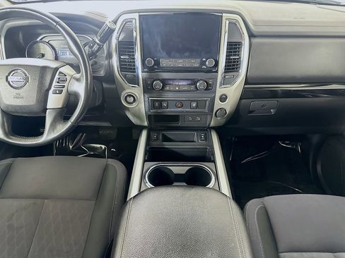 Used 2021 Nissan Titan SV w/ SV Convenience Package image 18