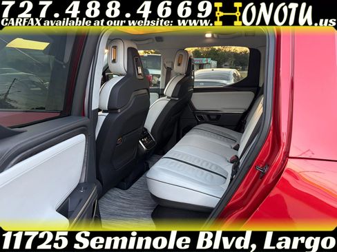 Used 2023 Rivian R1T Adventure image 17