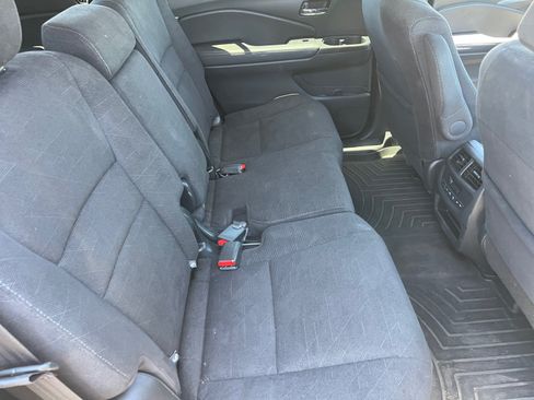Used 2022 Honda Pilot Sport image 18