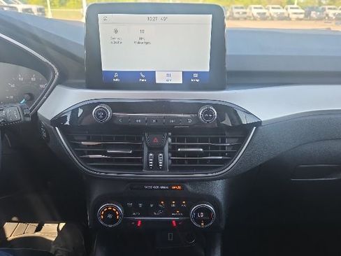 Used 2020 Ford Escape SE FWD image 28