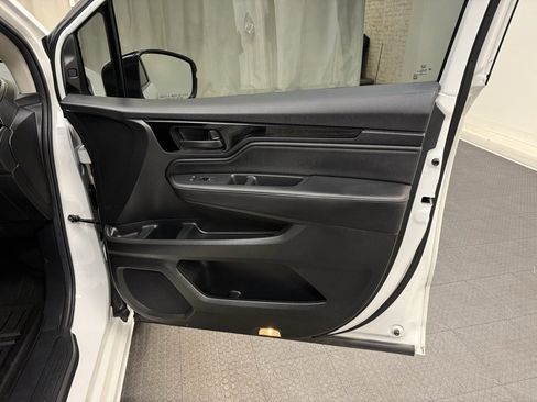 Used 2025 Honda Odyssey Touring image 18
