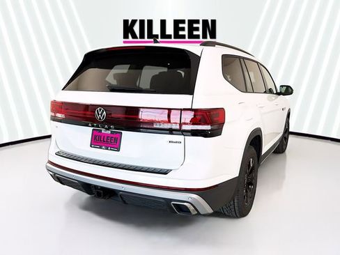 New 2026 Volkswagen Atlas Peak Edition AWD/4WD image 7