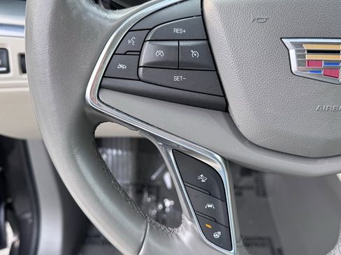 Used 2018 Cadillac XT5 Luxury w/ Driver Awareness Package image 22