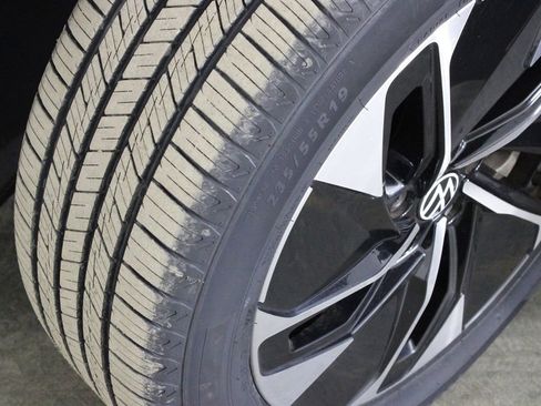 Used 2021 Volkswagen ID.4 Pro image 38