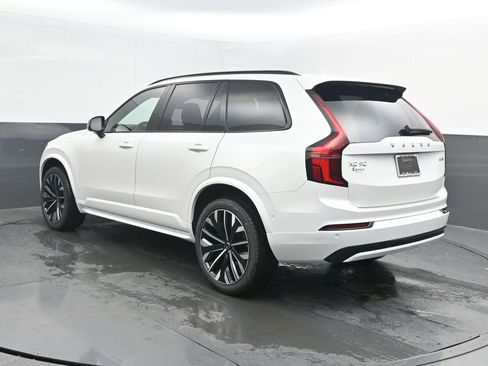 New 2026 Volvo XC90 B6 Ultra w/ Lounge Package AWD/4WD image 3
