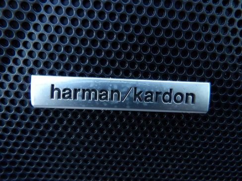 Used 2019 Subaru Outback 2.5i Limited w/ Popular Package #2 image 12