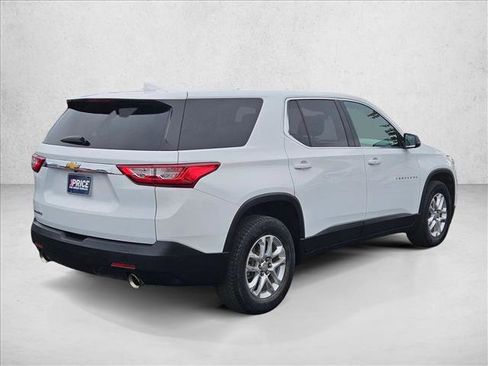 Used 2018 Chevrolet Traverse LS image 5