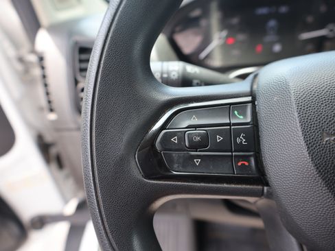Used 2024 RAM ProMaster 2500 w/ Convenience Group FWD image 17