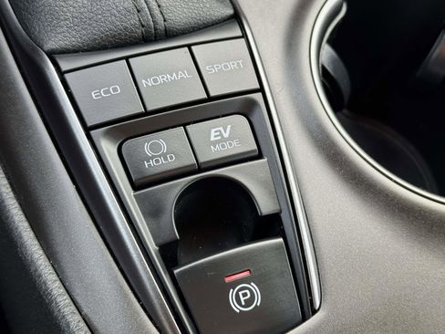 Certified 2022 Toyota Camry Nightshade image 28